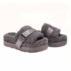 New UGG Ladies Oh Fluffita Slipper
